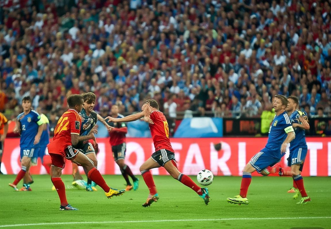 2016德西巅峰对决：激情与战术解析